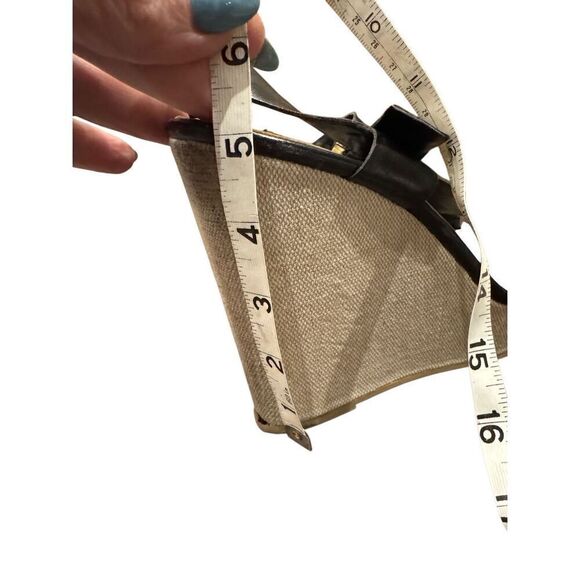 Steve Madden strappy platform sandal (10) - Picture 11 of 14